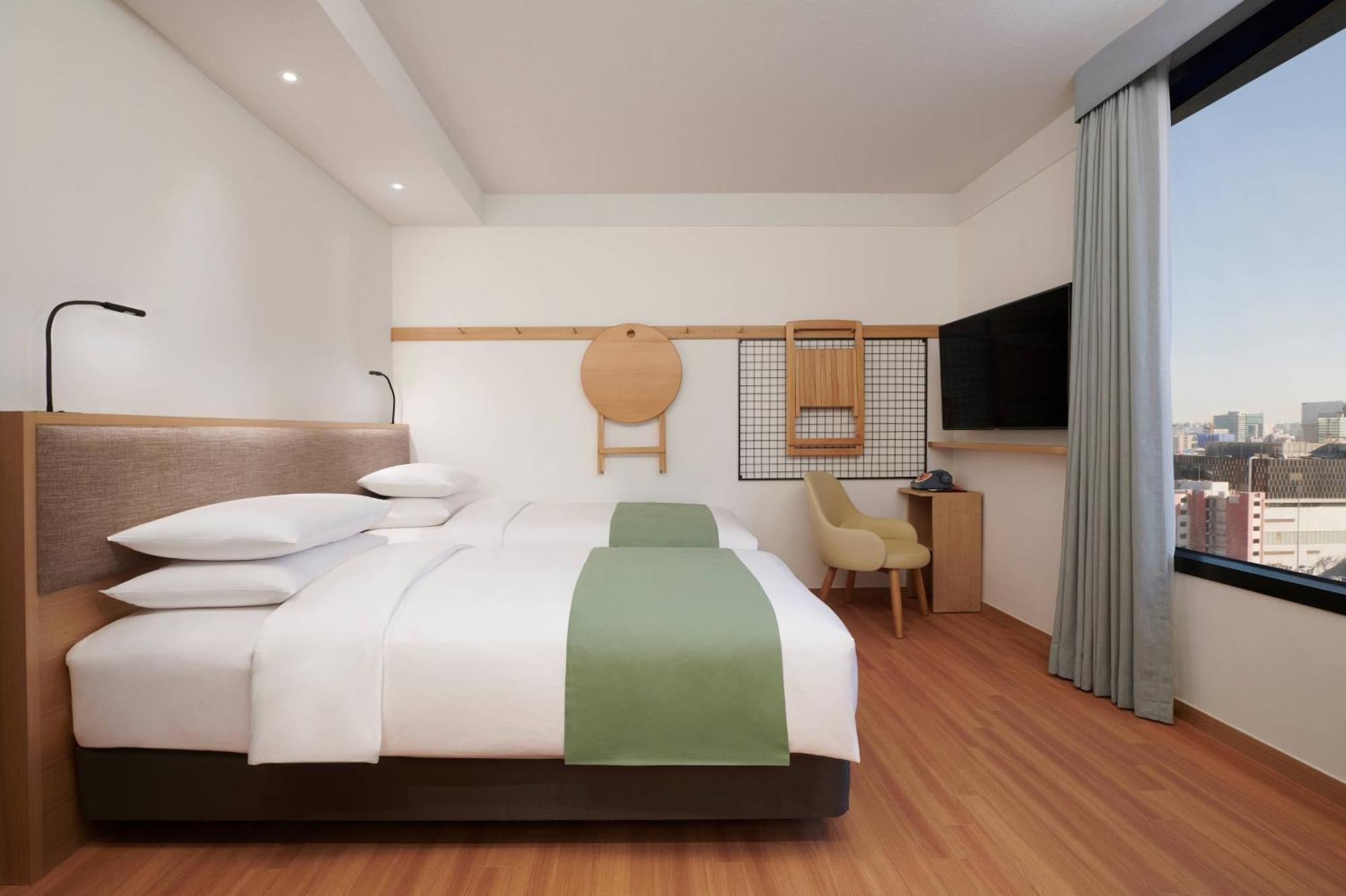 Moxy Insadong Hotel Seoul