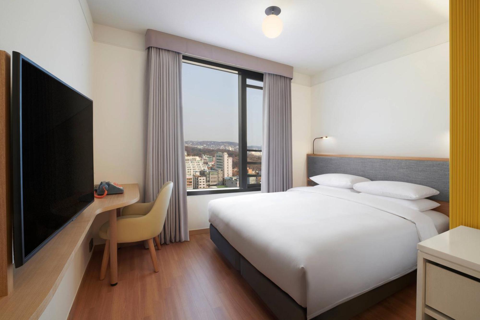 Moxy Insadong Hotel