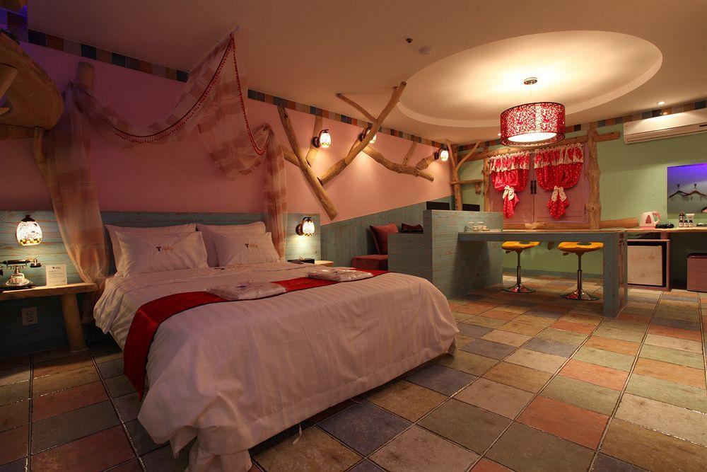 Hotel Moxy Insadong Seoul