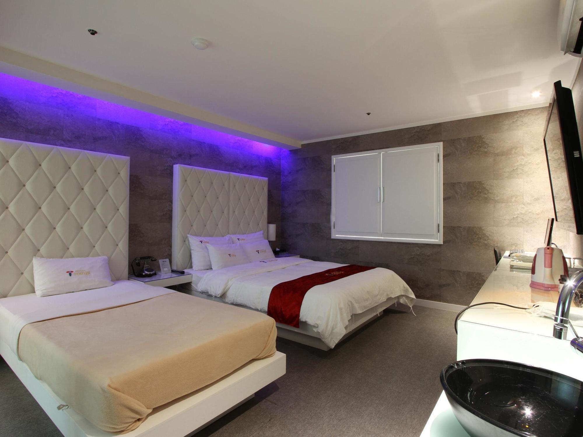 Moxy Insadong Seoul